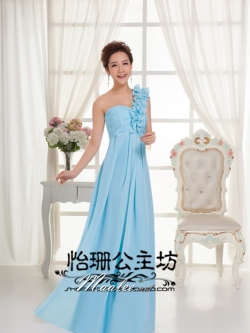 พร้อมส่ง ชุดราตรียาว ไหล่เดียว จับเดรปหน้าอก แต่งระบายช่วงไหล่ สีฟ้าอ่อน