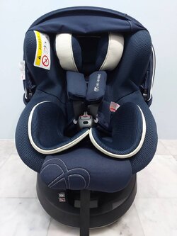 Ailebebe Kurutto 5i (isofix) grance สีน้ำเงิน