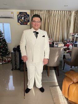 พร้อมเช่า ชุดสูทสีขาว 4 กระดุม เสื้อ+กางเกง (พลัสไซส์)