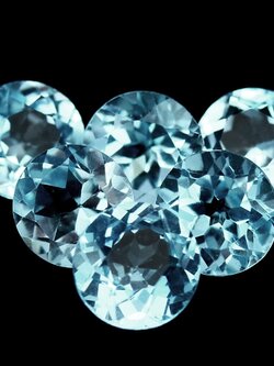 โทปาสสีฟ้า 6.10 กะรัต 6 ชิ้น 5.7&6.2 มม. (0466)