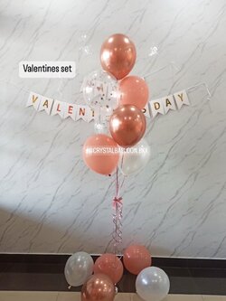 ลูกโป่ง Valentine's Day ช่อลูกโป่ง 7 ลูก 1 ช่อ พร้อม ป้ายธง 13 ตัวอักษร พร้อมตกแต่ง ลูกโป่งโปรยพื้น 5 ลูก,ลูกโป่งใส ใส่ Confetti สามารถเปลี่ยนสีลูกโป่ง/เปลี่ยนสี-ป้ายธงได้