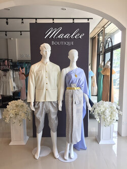 เช่า ชุดไทย ชุดเพื่อนเจ้าสาว ชุดไทยผ้าถุงสีเทาเงิน สไบเรียบ สีฟ้าคราม