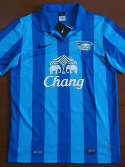 เสื้อฟุตบอล ทีมสโมสรชลบุรี เอฟซี ชุดเหย้า ไทยพรีเมียร์ลีก 2013 ใหม่ L-Size / CHONBURI F.C. Football Shirt Home Kit Thai Premier League 2013 Jersey NEW L-Size