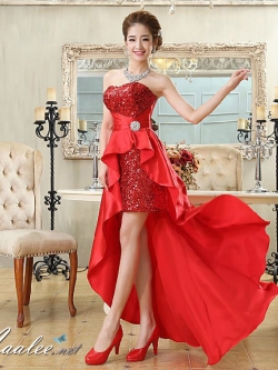 พร้อมส่ง ชุดราตรีสั้น เกาะอก เซ็กซี่หน้าสั้นหลังยาว แต่งเลื่อมประดับเข็มกลัด สีแดง