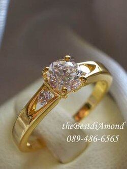 BR047+++แหวนเพชรชู เม็ดเดี่ยวขนาด 30 สต+++ แหวนแบบ Basic ใส่ได้นานไม่เบื่อ วงนี้เพชรไม่ใหญ่ ใส่ติดนิ้วได้เลย แบบเรียบๆ แต่ดูดีค่ะ