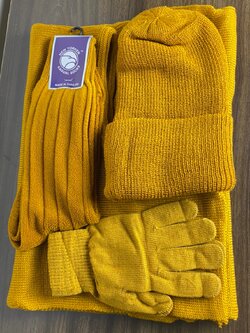 ชุดเซ็ตกันหนาวพระสงฆ์ (ถุงมือ+ถุงเท้า+หมวกไหมพรม+อังสะหนา)