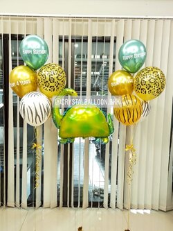 ลูกโป่ง วันเกิดเด็ก Theme ไดโนเสาร์ ช่อลูกโป่ง ช่อ 5 ลูก 2 ช่อ พร้อม ฟอยล์ไดโนเสาร์ 1 ชิ้น พร้อมตกเเต่ง สามารถเปลี่ยนสีลูกโป่ง/เปลี่ยนข้อความ/เปลี่ยนฟอยล์ตกแต่งได้