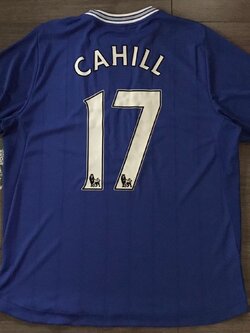 เสื้อฟุตบอล #17 คาฮิลล์ ทีมสโมสรเอฟเวอร์ตัน ชุดเหย้า 2009/10 ใหม่ L-Size / #17 CAHILL EVERTON Football Shirt Home Kit 2009/10 Jersey NEW L-Size