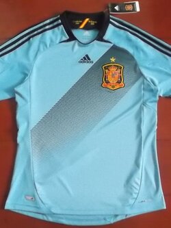 เสื้อฟุตบอล ทีมชาติสเปน ชุดเยือน ชุดลุยศึกยูโร 2012 ใหม่ M-Size / SPAIN Football Shirt Away Kit EURO 2012 Jersey NEW M-Size