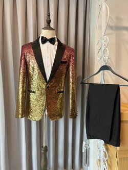 พร้อมเช่า เสื้อสูทชาย สูทแฟชั่น สูทกลิตเตอร์ ไล่สี สีชมพูทอง