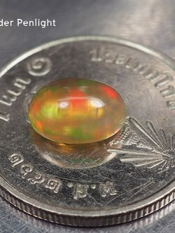 โอปอหลากสี (Multi Opal) 1.05 กะรัต