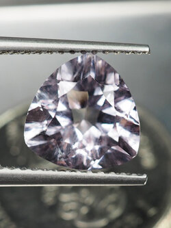 พลอยอะเมทิสต์สีชมพูอมม่วงหวาน 2.21 กะรัต AAA