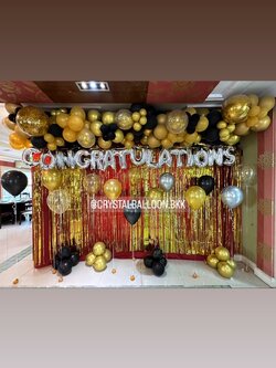 Organic Bacdrop แสดงความยินดี 3 เมตร Theme ดำ-ทอง พร้อม ฟอยล์ตัวอักษร 16" 15 ตัวอักษร พร้อมตกแต่ง ม่านฟอยล์ 4 ชิ้น,ลูกโป่งตั้งพื้น/วางเดี่ยว 12 ลูก สามารถเปลี่ยนสีลูกโป่ง/เปลี่ยนสี-ฟอยล์ตัวอักษร/เปลี่ยนสี-ม่านฟอยล์ได้