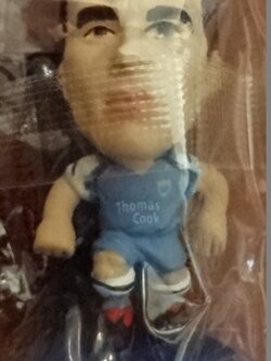 ตุ๊กตาโมเดลนักฟุตบอล จ.บาร์ตัน สโมสรแมนเชสเตอร์ ซิตี้ โครินเธียน ไมโครสตาร์ - Series 14/2006 Blue Base - MC7882 ใหม่ / J.BARTON MANCHESTER CITY Football Club Corinthian MicroStars Football Figure - Series 14/2006 Blue Base - MC7882 NEW