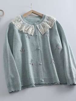 เสื้อคลุมไหมพรมลายปักแต่งระบายผ้าลูกไม้