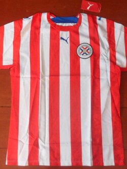 เสื้อฟุตบอล ทีมชาติปารากวัย ชุดเหย้า ชุดลุยศึกฟุตบอลโลก 2006 ใหม่ M-Size / PARAGUAY Football Shirt Home Kit World Cup 2006 Jersey NEW M-Size