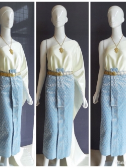 เช่า ชุดไทย ชุดเพื่อนเจ้าสาว ชุดไทยผ้าถุงสีฟ้าเทาเงิน สไบเรียบงาช้าง