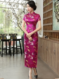 Pre-order กี่เพ้า สีชมพูเข้ม ลายผีเสื้อ ผ้าไหมจีน กุ๊นขอบ ตัดเย็บอย่างดี