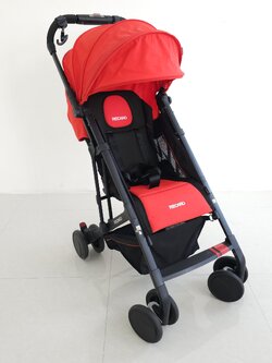 Recaro รุ่น Easylife สีแดง