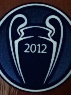 อาร์มสัญลักษณ์ฟุตบอล การแข่งขันฟุตบอลยูฟ่า แชมป์เปี้ยนส์ ลีก - UCL CHAMPIONS 2011/12 PLAYER SIZE ใหม่ / UEFA CHAMPIONS LEAGUE International Football Club Tournament PLAYER SIZE Football Patch/Badge - UCL CHAMPIONS 2011/12 NEW