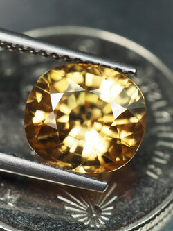 เพทายกัมพูชา 3.46 กะรัตสีเหลืองสวยมาก (0619)