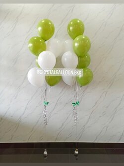 ลูกโป่ง New Year ช่อลูกโป่ง ช่อ 7 ลูก 2 ช่อ Theme สีเขียว-ขาว พร้อมตกแต่ง สามารถเปลี่ยนสีลูกโป่งได้