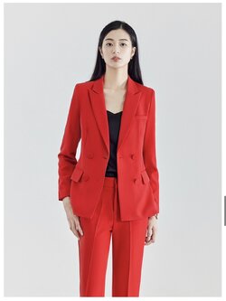 พร้อมเช่า สูทหญิง สูทสีแดงสด ทรงเข้ารูป สูทแฟชั่น สูท4 กระดุม