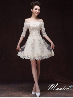 พร้อมเช่า ชุดราตรีสั้น แบบปาดไหล่ ตัวชุดลูกไม้ปักดิ้น กระโปรงตาข่าย สีครีม Champagne