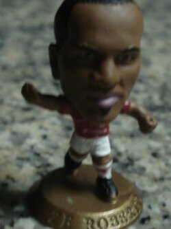 ตุ๊กตาโมเดลนักฟุตบอล เซ โรแบร์โต้ สโมสรบาเยิร์น มิวนิค โครินเธียน ไมโครสตาร์ - Germany Series 2/2006 Gold Base - MC7427 ใหม่ / ZE ROBERTO BAYERN MUNICH Football Club Corinthian MicroStars Football Figure - Germany Series 2/2006 Gold Base - MC7427 NEW