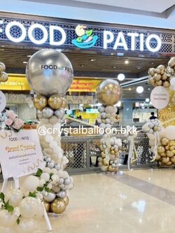 Organic Backdrop เปิดงาน ฉากวิบวับ ขนาด กว้าง 1 เมตร สูง 2 เมตร 2 ฉาก พร้อม ป้ายกลม 20 นิ้ว พร้อม เสาลูกโป่งเปิดงาน ลูกโป่งยาง 36" 4 เสา พร้อมประธานตัดงาน 2 ท่าน,ขาตั้งป้าย พร้อมตกแต่ง สามารถเปลี่ยนสีลูกโป่ง/เปลี่ยนข้อความ/เปลี่ยนสี-ฉากได้