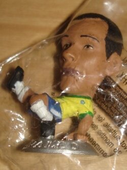 ตุ๊กตาโมเดลนักฟุตบอล ริวัลโด้ ทีมชาติบราซิล โครินเธียน ไมโครสตาร์ - Kicker 2002 Silver Base - MC841 ใหม่ / RIVALDO BRAZIL National Football Team Corinthian MicroStars Football Figure - Kicker 2002 Silver Base - MC841 NEW