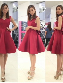 ชุดเพื่อนเจ้าสาว ชุดราตรีสั้น Tulip - V-back top & circle skirt