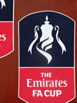 อาร์มสัญลักษณ์ฟุตบอล การแข่งขันฟุตบอลเอฟเอ คัพ - FA CUP FINAL 2016-20 PLAYER SIZE ใหม่ / FA CUP National Football Tournament PLAYER SIZE Football Patch/Badge - FA CUP FINAL 2016-20 NEW