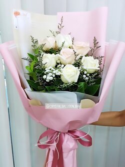 ช่อดอกกุหลาบขาวสด 1 ช่อ ช่อดอกไม้วันเกิด ช่อดอกไม้รับปริญญา