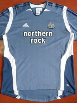 เสื้อฟุตบอล ทีมสโมสรนิวคาสเซิล ยูไนเต็ด ชุดผู้รักษาประตู 2005/06 L-Size / NEWCASTLE UNITED Football Shirt GK Kit 2005/06 Jersey L-Size