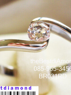 BR031RD แหวนหนีบ เพชร 1 เม็ด แบบน่ารัก เอี้ยวๆนิดๆ ฝังแบบหนีบ เป็นแบบยอดนิยมไม่ล้าสมัย ใส่ติดนิ้วดูดี แต่ไม่เวอร์