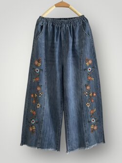 กางเกงยีนส์ลายปักแถบข้าง