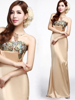 พร้อมเช่า ชุดราตรียาว สีทอง เกาะอกลูกไม้ปัก ทรงหางปลา ผ้าซาติน