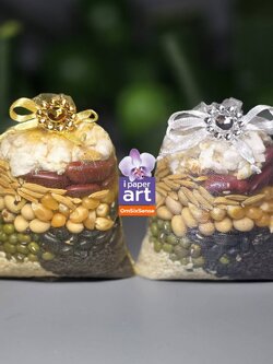 ธัญพืช 9 ชนิด บรรจุในถุงเงินถุงทอง 1 คู่ | สำหรับประกอบพิธีมงคล หรือจัดหิ้งบูชา