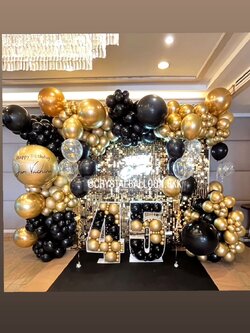 Organic Backdrop วันเกิด ขนาด 2.4x2.4 เมตร Theme ดำ-ทอง พร้อม ป้ายตัวอักษรไฟ Happy Birthday,แท่นตัวเลข 2 แท่น พร้อมตกแต่ง ช่อลูกโป่ง 3 ลูก 1 ช่อ,ช่อลูกโป่ง 7 ลูก 2 ช่อ,ลูกโป่งใส ใส่ Confetti สามารถเปลี่ยนสีลูกโป่ง/เปลี่ยนตัวเลขได้