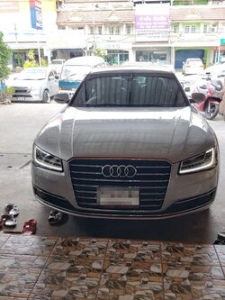 พรมรถยนต์สั่งตัด Audi A8L ตามรุ่นรถ