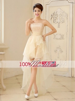 พร้อมเช่า ชุดราตรีสั้น เกาะอก หน้าสั้นหลังยาว ผ้าลูกไม้แต่งผ้าแก้วระบายชั้นๆ สีครีม (หางยาว)