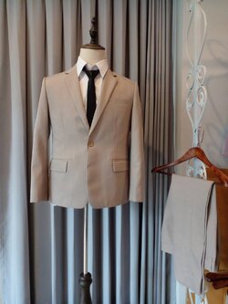 พร้อมเช่า ชุดสูทชาย คลาสิก สูทตัด ไม่มีเสื้อกั๊ก