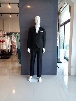 พร้อมเช่า ชุดสูทชาย สีดำ รุ่นสองกระดุม ไม่มีเสื้อกั๊ก พลัสไซส์