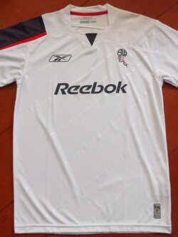 เสื้อฟุตบอล ทีมสโมสรโบลตัน วันเดอเรอร์ส ชุดเหย้า 2005/07 ใหม่ S-Size / BOLTON WANDERERS Football Shirt Home Kit 2005/07 Jersey NEW S-Size