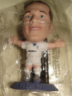 ตุ๊กตาโมเดลนักฟุตบอล ค.โนแลน สโมสรโบลตัน วันเดอเรอร์ส โครินเธียน ไมโครสตาร์ - Series 14/2006 Blue Base - MC7876 ใหม่ / K.NOLAN BOLTON WANDERERS Football Club Corinthian MicroStars Football Figure - Series 14/2006 Blue Base - MC7876 NEW