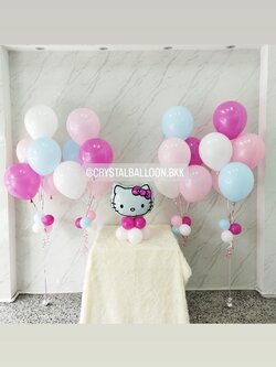 ลูกโป่ง วันเกิดเด็ก ฟอยล์ Kitty ตั้งฐาน 1 ชิ้น พร้อม ช่อลูกโป่ง ช่อ 5 ลูก 4 ช่อ พร้อมตกแต่ง สามารถเปลี่ยนสีลูกโป่ง/เปลี่ยนฟอยล์ตกแต่งได้