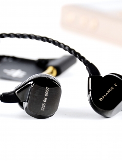ขายหูฟัง TFZ Balance 2 หูฟัง IEM รุ่นล่าสุด บอดี้ metailic สายฉนวนถักแบบใหม่ ประกัน1ปี
