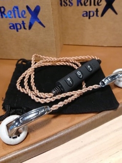 ขาย V-Friend Bass Reflex หูฟังเอียร์บัด Bluetooth รองรับ aptX