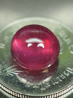 ทับทิมสีแดงชมพูสวย 6.55 กะรัตหลังเบี้ย (1252)